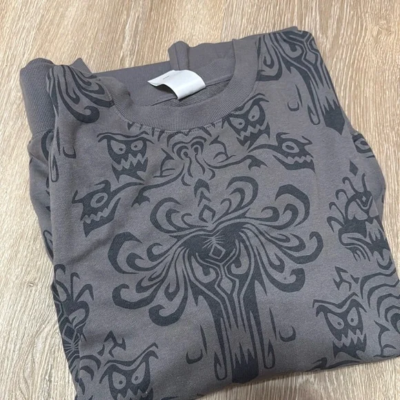 haunted mansion creepy wallpaper sweatshirt 🩶 size 2XL new with tags - Picture 2 of 4